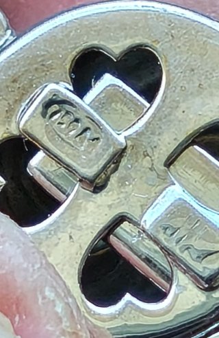 Collar de perlas con cierre de oro