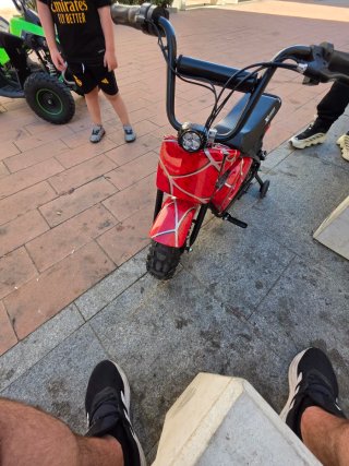 Moto Eléctrica Infantil Roja