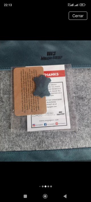 Funda MegaGear para MacBook Azul Oscuro