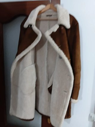 Abrigo borrego marrón y beige