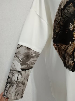 Sudadera oversize blanca con estampado