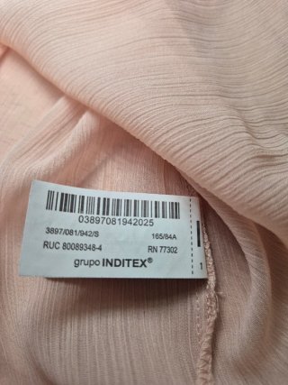 Camisa Zara rosa con volantes
