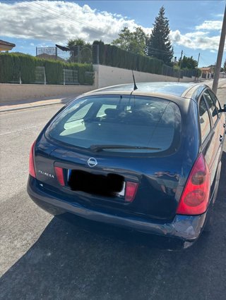 Nissan Primera 2003 adaptado