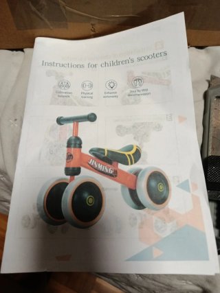 Bicicleta infantil roja y negra