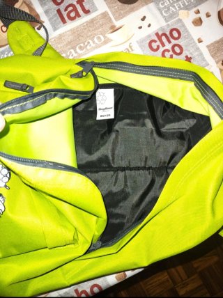 Mochila Shin Chan verde y rosa