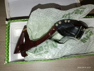 Zapatos de tacón de madera