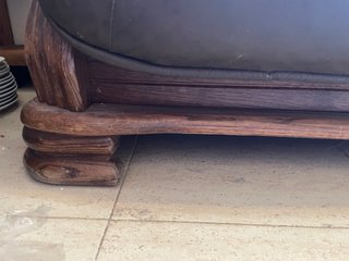 Sofá y sillones de piel para restaurar