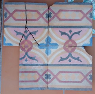 Baldosas hidráulicas antiguas recuperadas