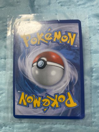 Carta Pokémon Giratina V 186/196