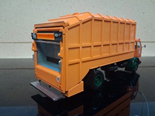 Pegaso Comet Basurero 1/43