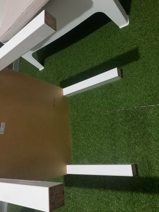 Mesa auxiliar blanca Ikea