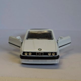 BMW 325i Cabrio Maisto 1:37 Blanco