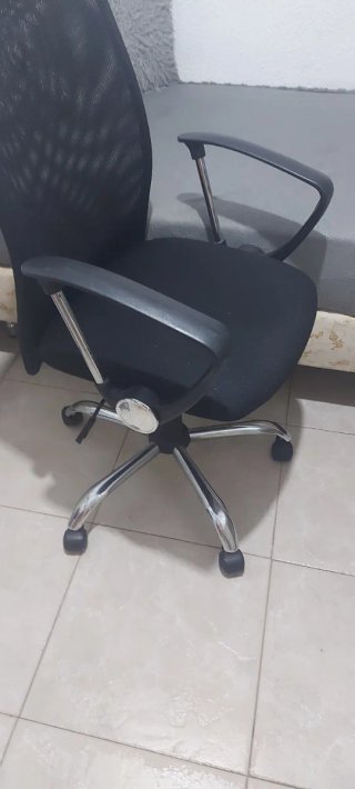 Silla de escritorio negra