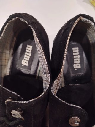 Zapatos de ante con tacón ancho