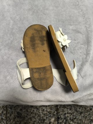 Sandalias Niña Flores Blancas 28