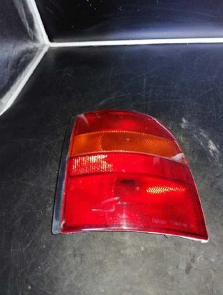 Nissan 236937 piloto trasero izquierdo micra (k11)