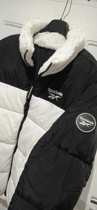 Anorak Reebok Negro y Blanco