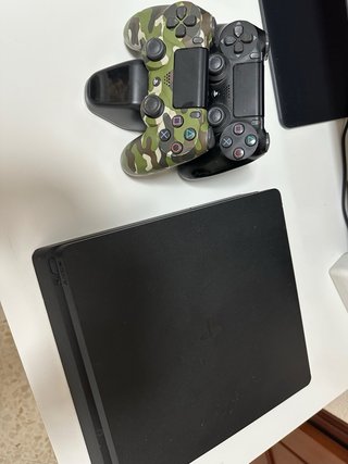 Megapack PS4 Slim + 2 Mandos + Base + 16 Juegos ¡L