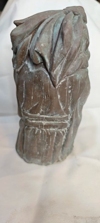 Escultura monje oriental