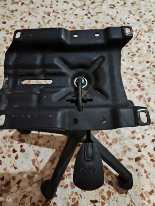 Estructura con ruedas para silla de escritorio