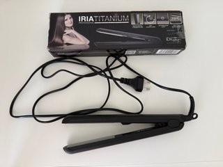 Plancha de pelo Iria Titanium Profesional