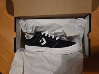 Converse negras sin estrenar Talla 42