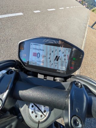 Ducati Monster 937 Negra