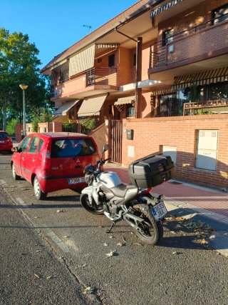 Moto 250cc Naked Blanca