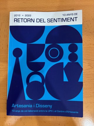Libro de artesanía y diseño retorno el sentimiento
