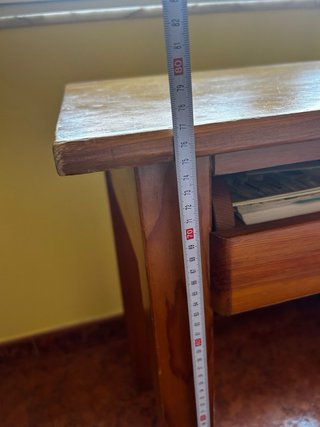 Escritorio de madera maciza de pino