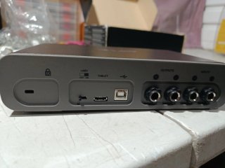 Tarjeta de Sonido Avid Fast Track Duo