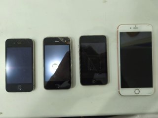 4 iPhones para piezas o para reparar