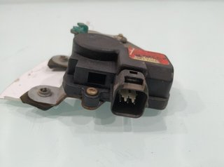 Hyundai 258166 95700h1200 motor cierre terracan hp