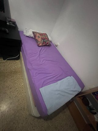 Colchón semi nuevo con canapé