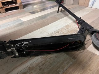 Patinete Eléctrico Negro