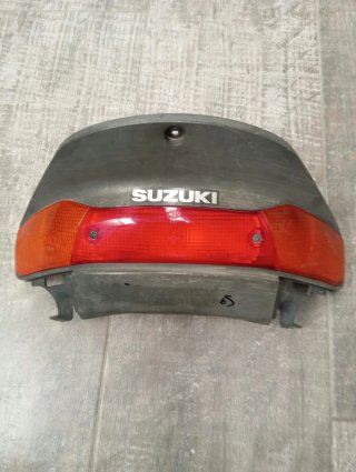 Piloto trasero Suzuki