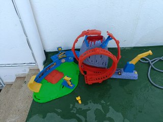 Pista Hot Wheels Monster Trucks Volcán