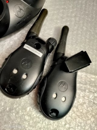 Walkie Talkie Motorola T5522 Cargador Doble.