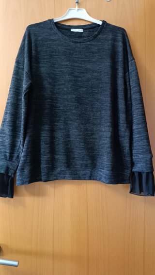 Camiseta manga larga gris y negra Talla M