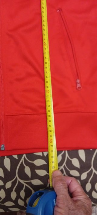 Chaqueta deportiva Nike roja