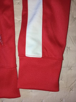 Chaqueta deportiva Nike roja