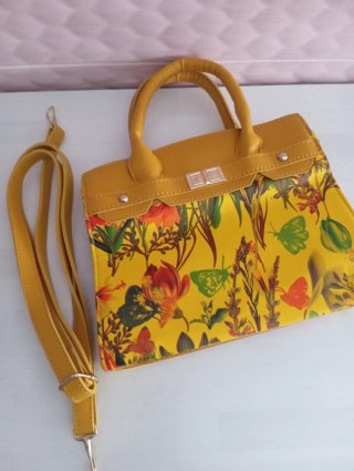 Bolso amarillo