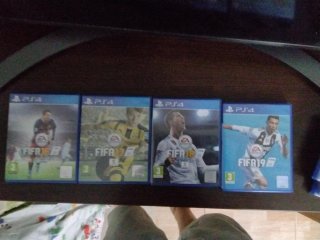 Juegos PS4: Minecraft, FIFA 23...