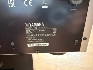Receptor Yamaha R-N301 Plata