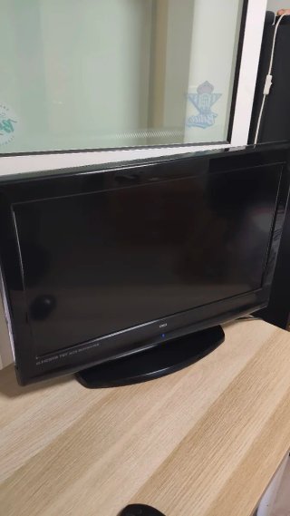 Televisor OKI de 26''