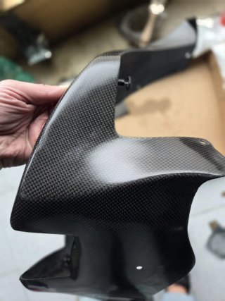 Cupolino Carbonio Aprilia Tuono Gen1