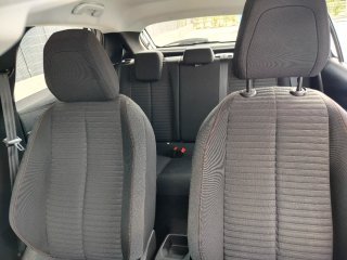 Peugeot 208 2021