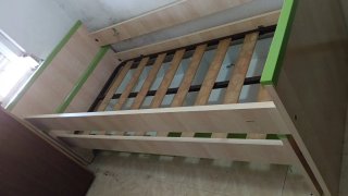 Lote de maniquíes y mobiliario