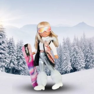 Nancy Muñeca Snow Fashion con Accesorios