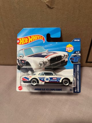 Hot Wheels Jaguar XJC V12 Coupe 2025